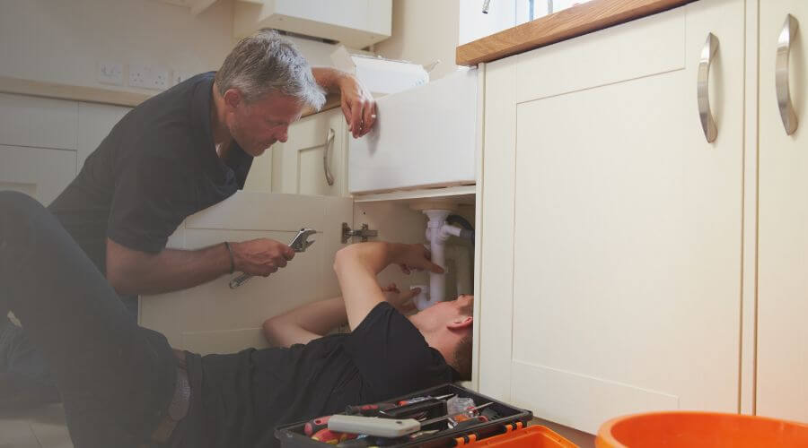 Expert burst pipe repair services in Kendleton, TX